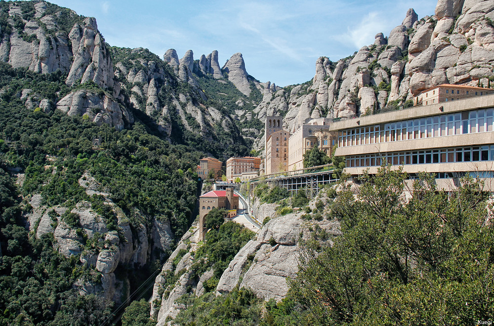 Kloster Montserrat bei Barcelona Foto & Bild | architektur, sakralbauten, klöster Bilder auf ...