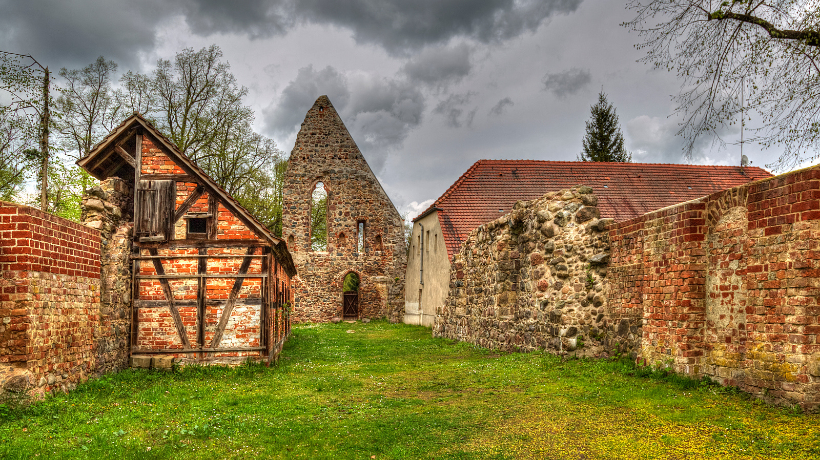 Kloster ohne Dach