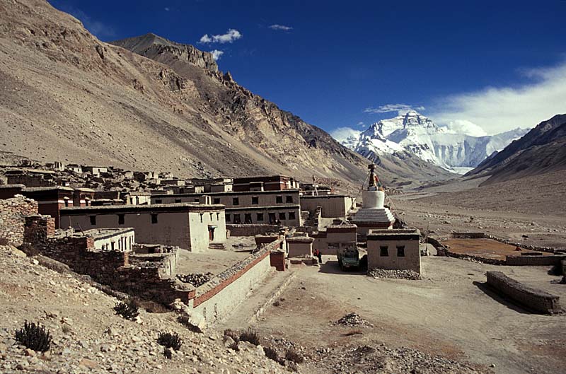 Kloster Rombok mit Everest
