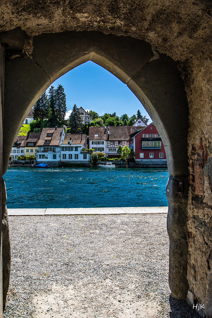 Kloster Sankt Georgen - Durchblick zum Rhein ..