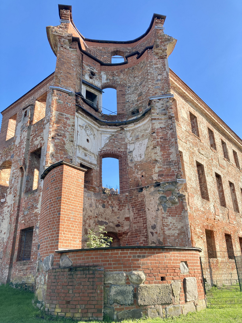 Kloster / Schlossruine Dragun