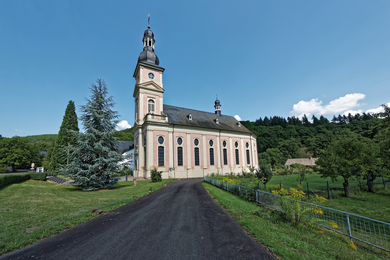 Kloster Springiersbach Kirche