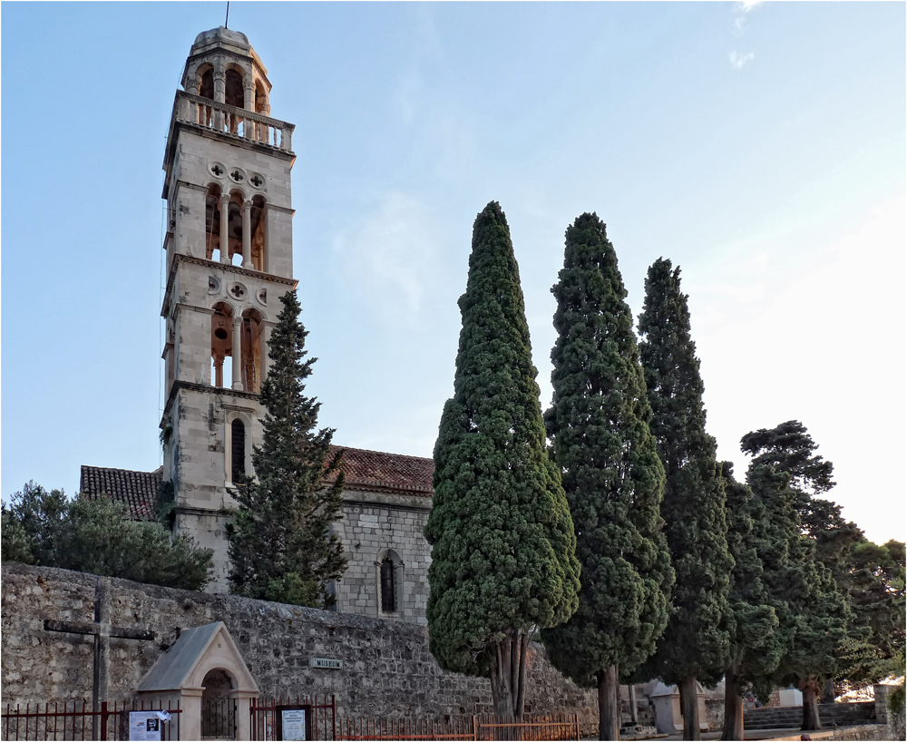 KLOSTER ST FRANCISCO IM ABENDLICHT