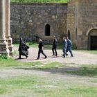 Kloster Tatev / Armenien: "Mir nach zum Gebet!"