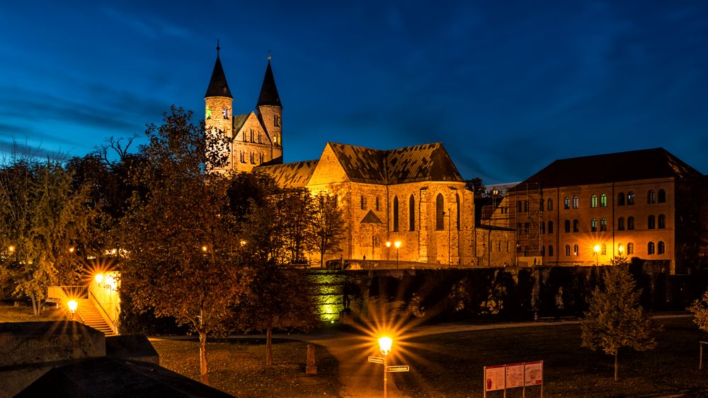 Kloster Unser Lieben Frauen zur blauen Stunde