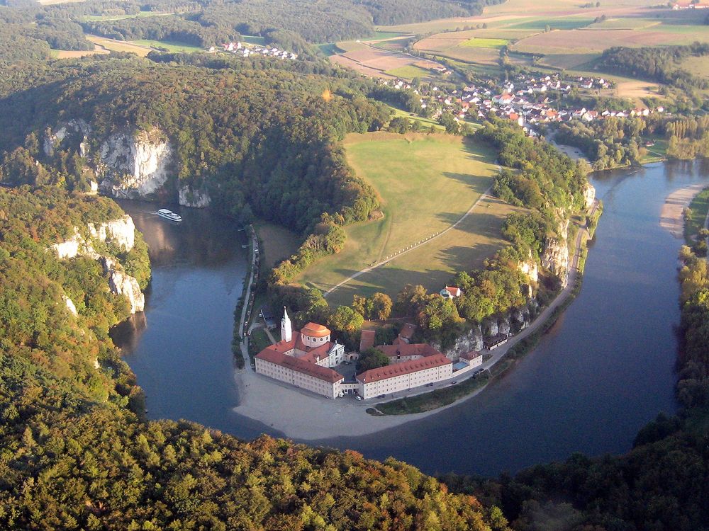 Kloster Weltenburg und der Donaudurchbruch Foto & Bild landschaft
