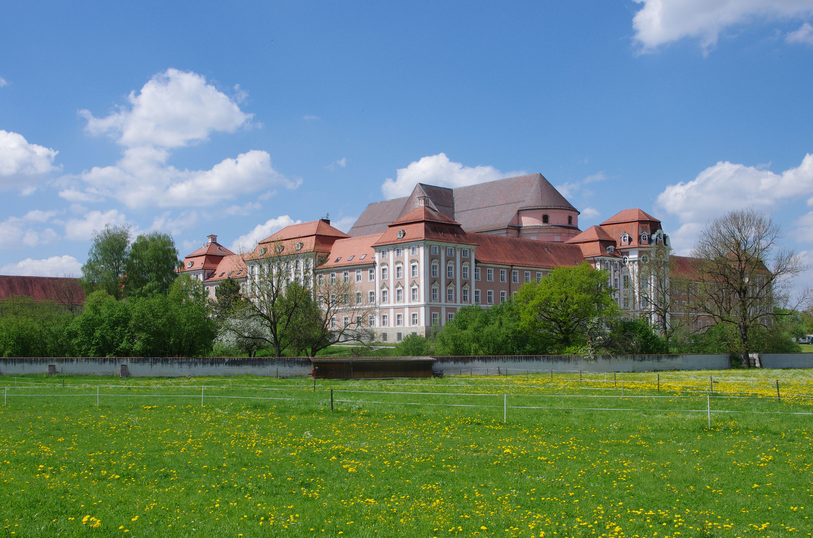 Kloster Wiblingen im Frühling