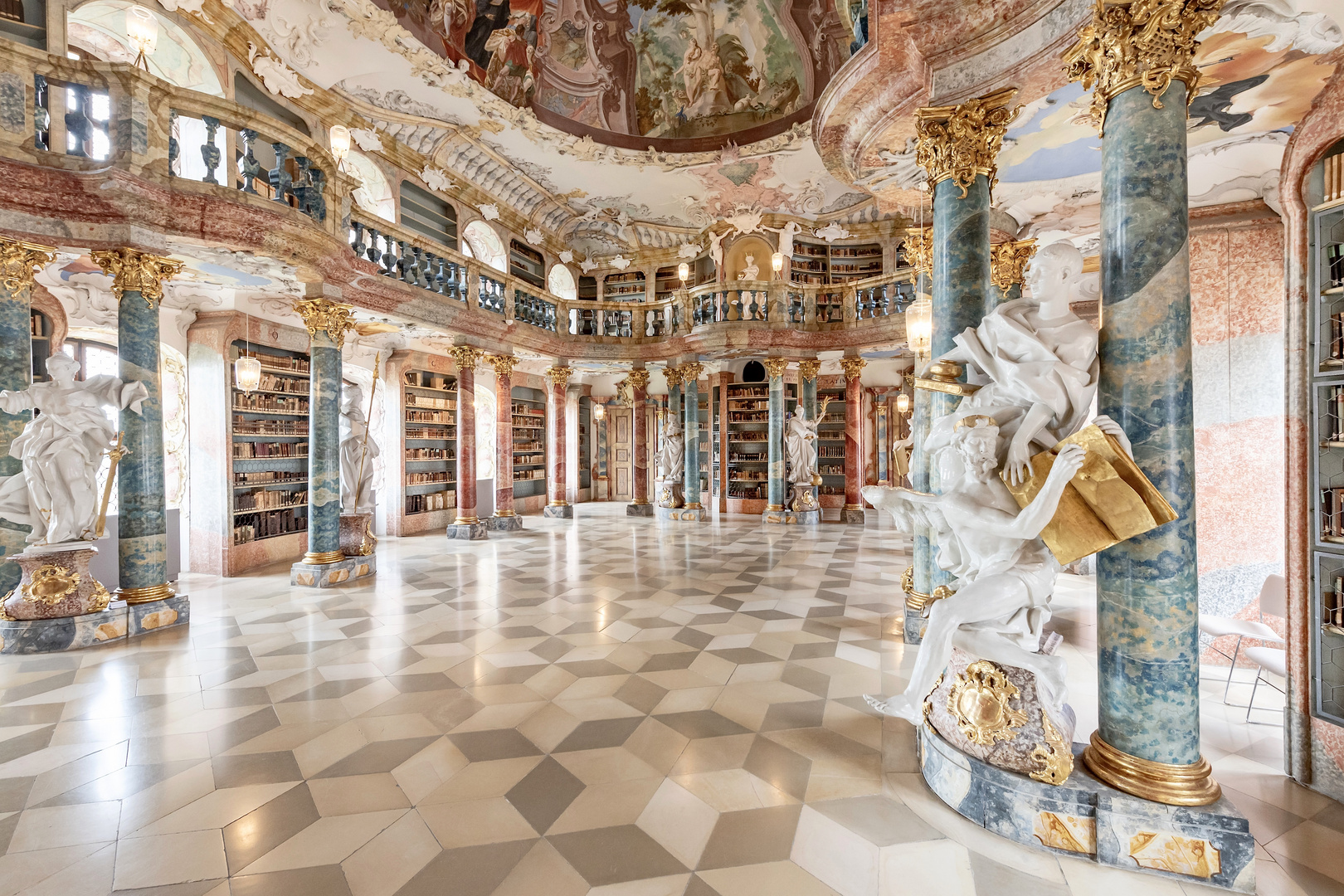 Klosterbibliothek in der Benediktinerabtei Wiblingen