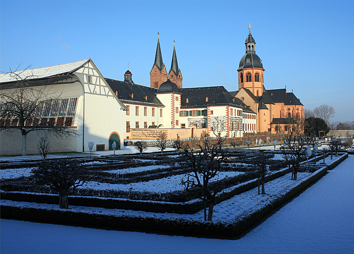 Klostergarten Seligenstadt Foto & Bild deutschland