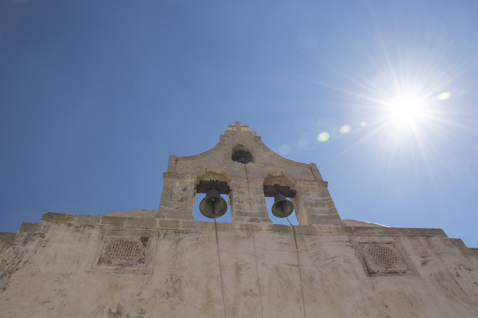 Klosterglocken im Sonnenlicht