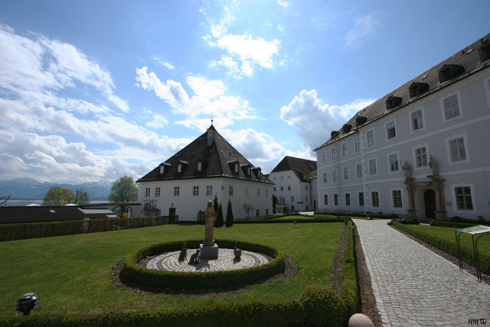 * Klosterhof auf der Fraueninsel *