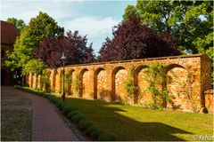 Klosterimpression - Die Mauer ... Kloster Lehnin