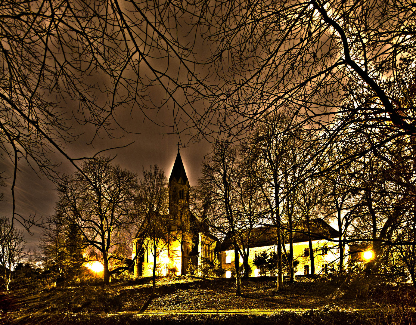 Klosterkirche bei Nacht in Saarn