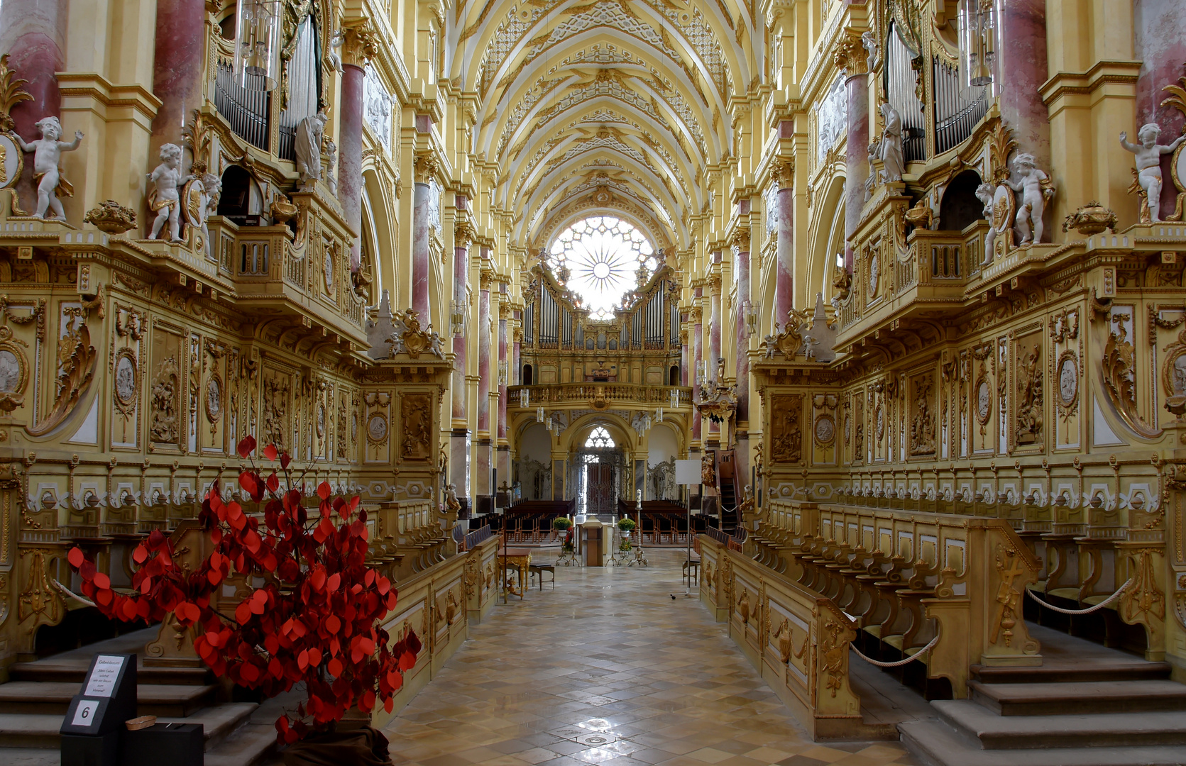 Klosterkirche Ebrach Blick durch den Chor