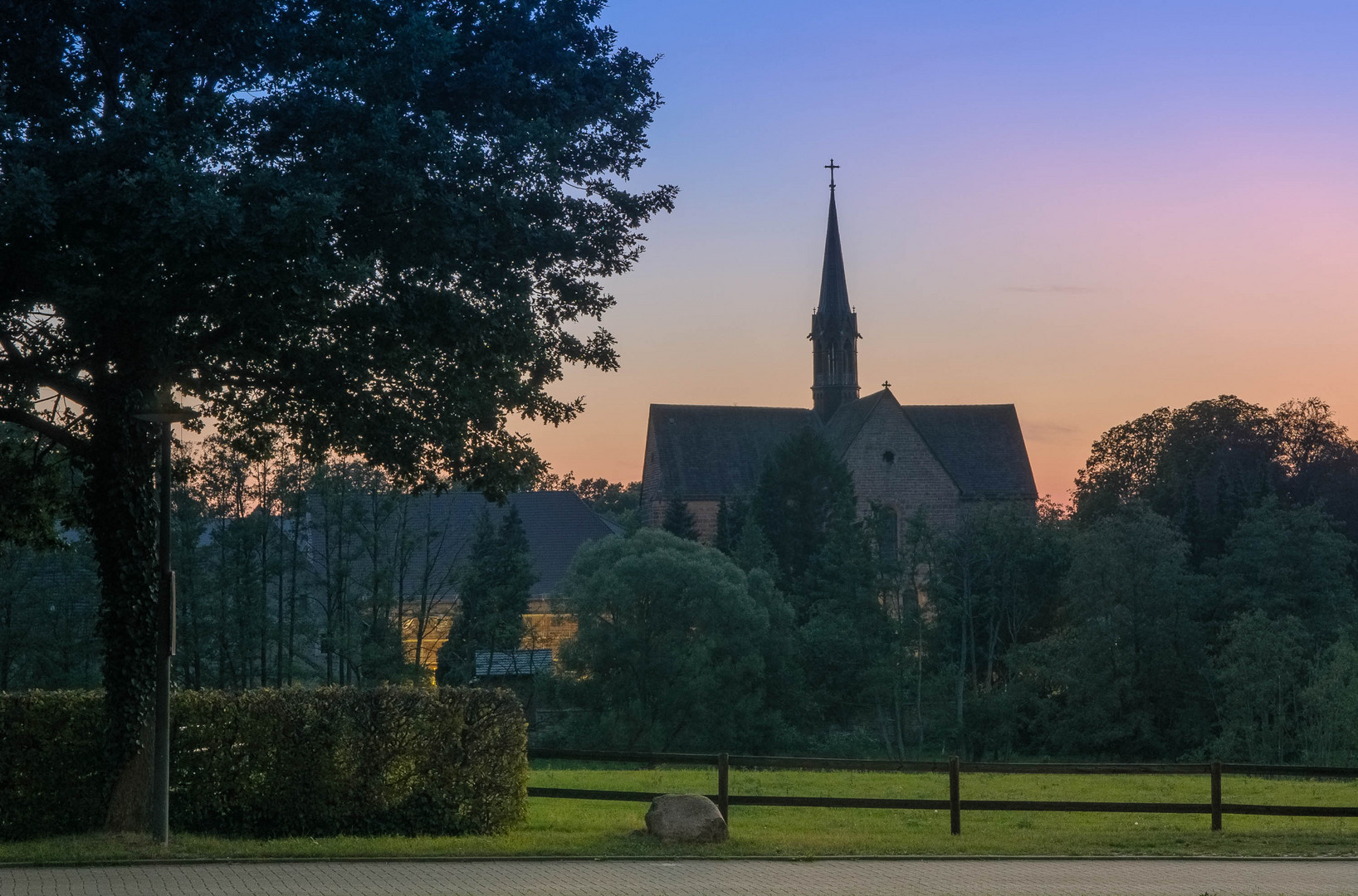 Klosterkirche Loccum im Sonnenuntergang