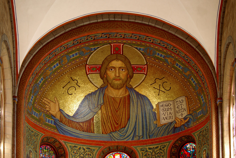 Klosterkirche Maria - Laach / Eifel (Mosaik über dem Altar)