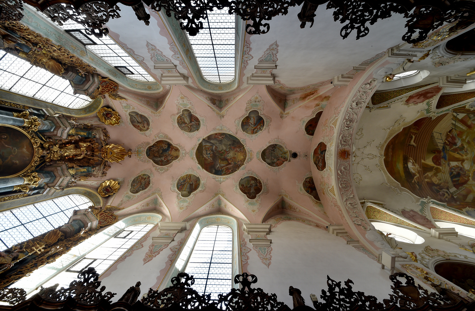 Klosterkirche St Magnus Blick zur Decke im Chorraum