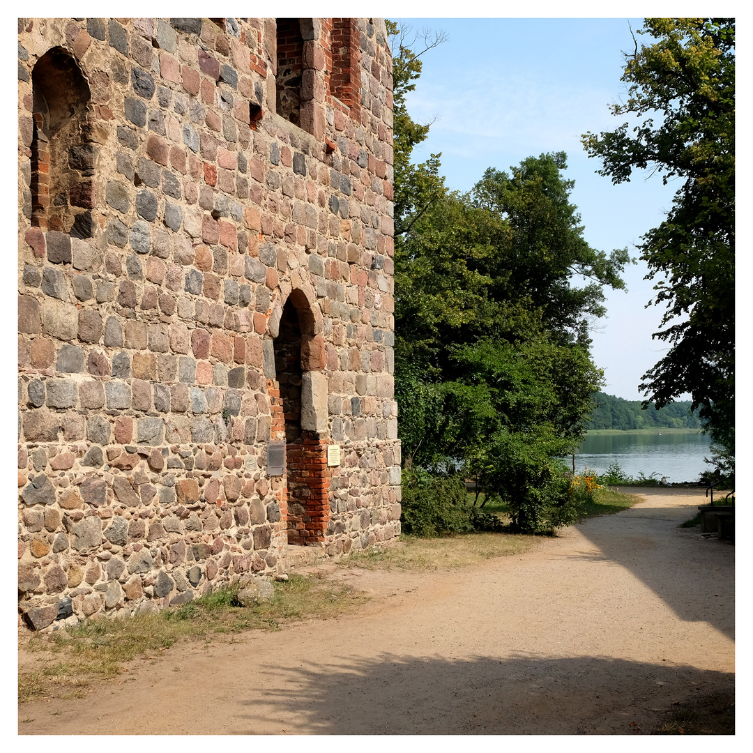 Klostermauern am Wutzsee