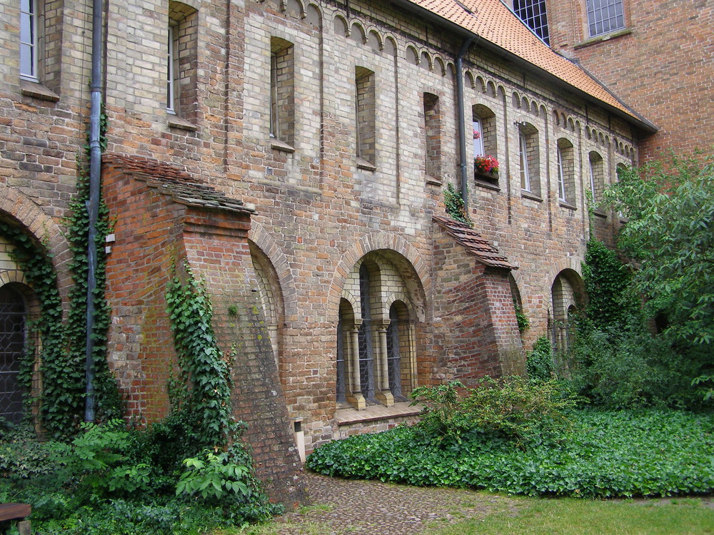 Klostermauern