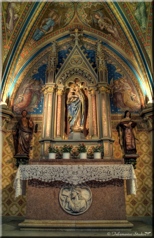 Klosterneuburg Seitenaltar - HDR -