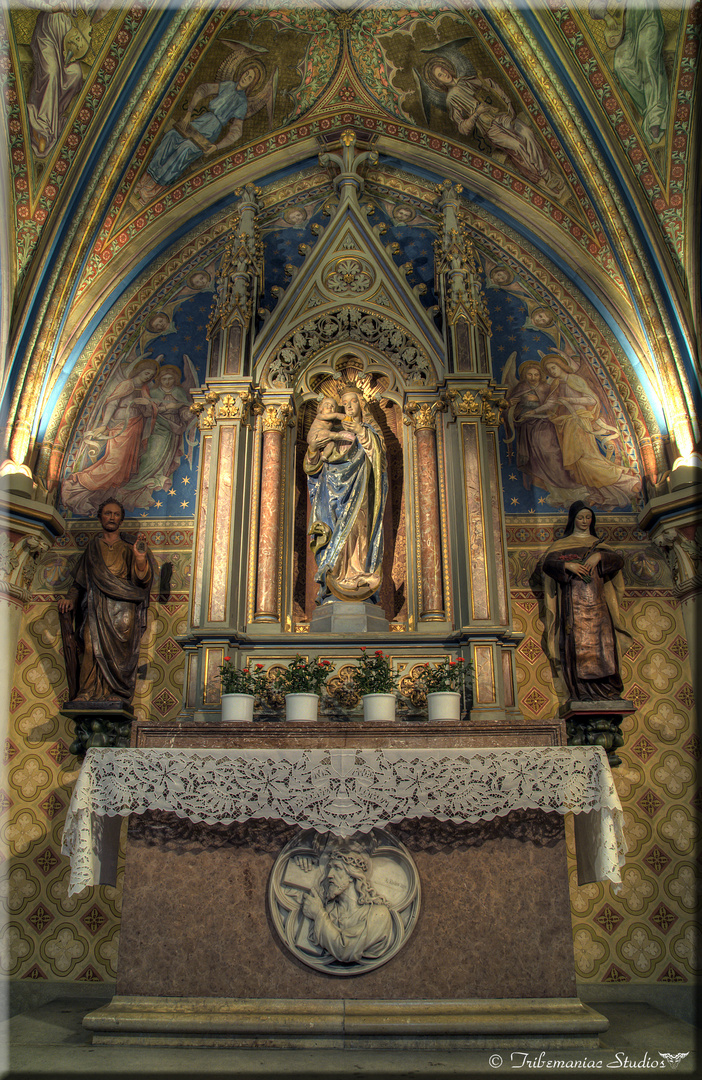 Klosterneuburg Seitenaltar - HDR -