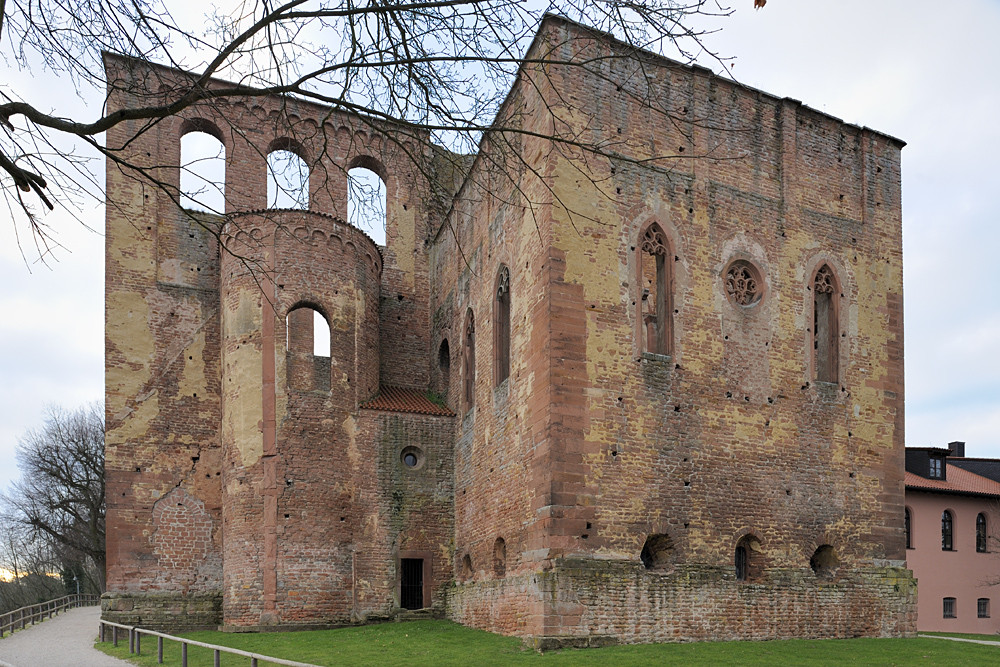 Klosterruine Limburg, Chorquadrat und südlicher Querhausarm der Klosterkirche von Osten