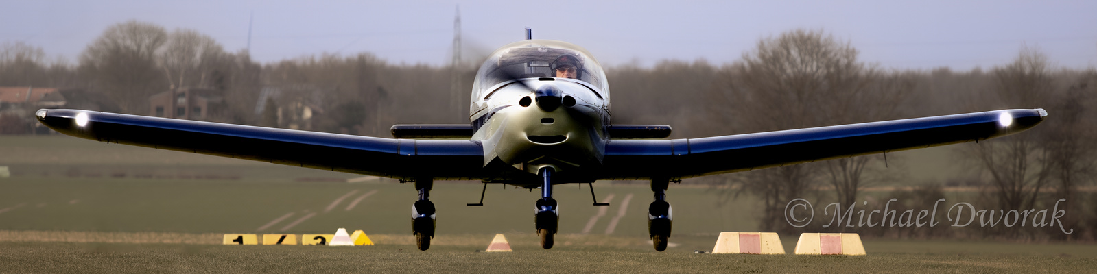 Knapp über dem Boden