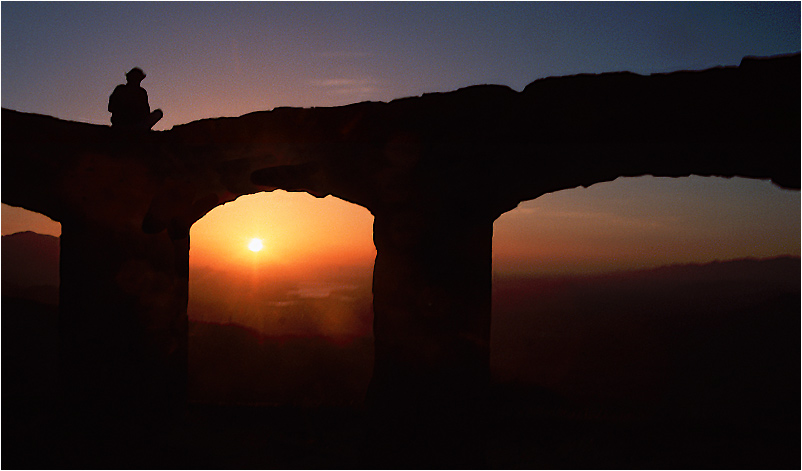 Knapp's Castle, CA