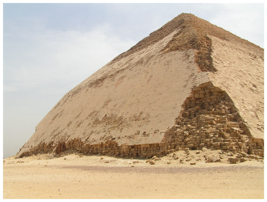 Knickpyramide bei Dashur