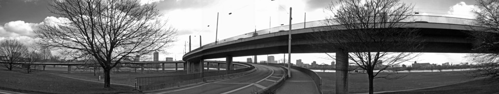 Kniebrücke Panorama