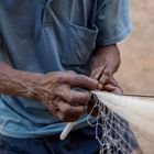 Knüpfen von Fischernetz in Ankor Kambodscha