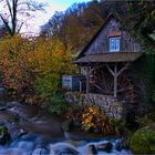 Knusperhäuschen am Bach...