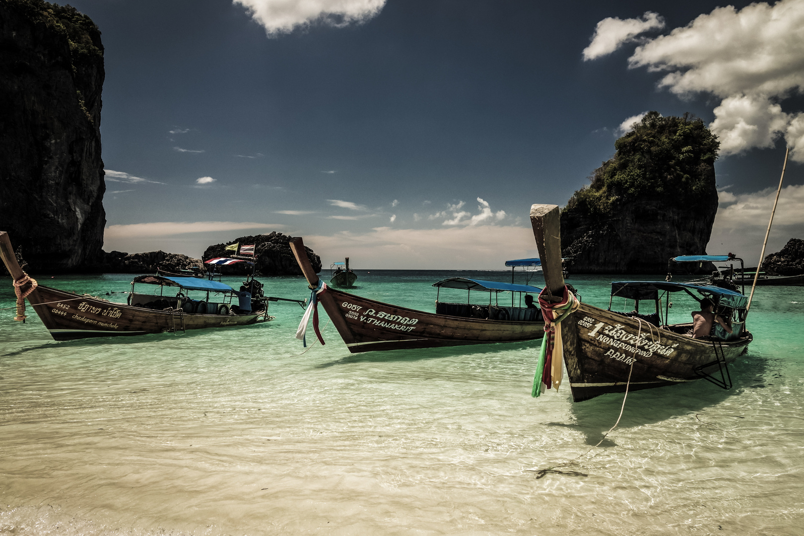 Ko phi phi