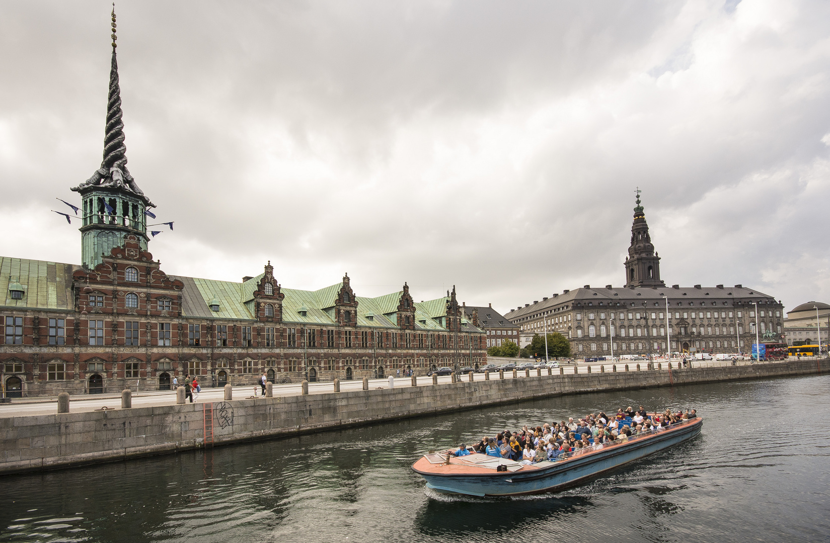 Kobenhavn - Borsgade - Borsen & Christiansborg