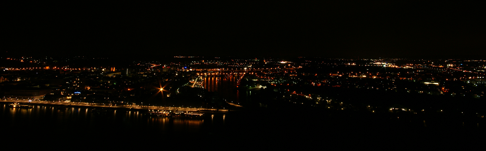 Koblenz bei Nacht