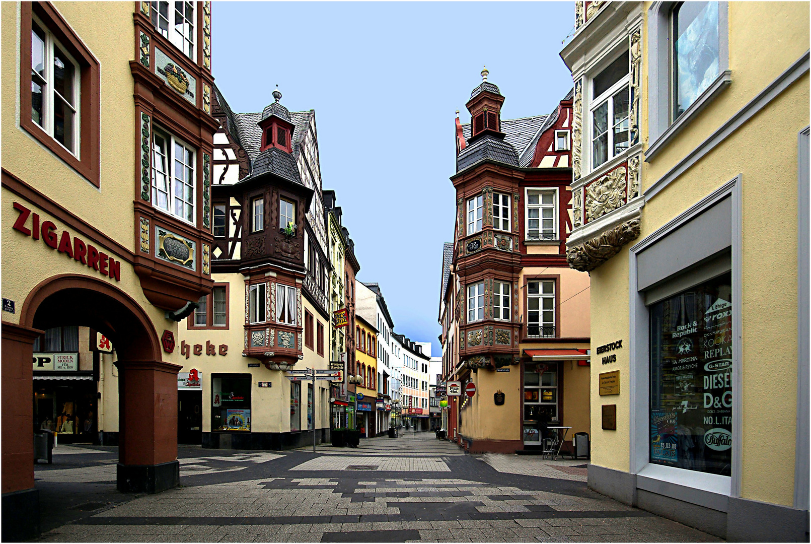 Koblenz (Blick von den 4 Türmen in den Alten Graben)