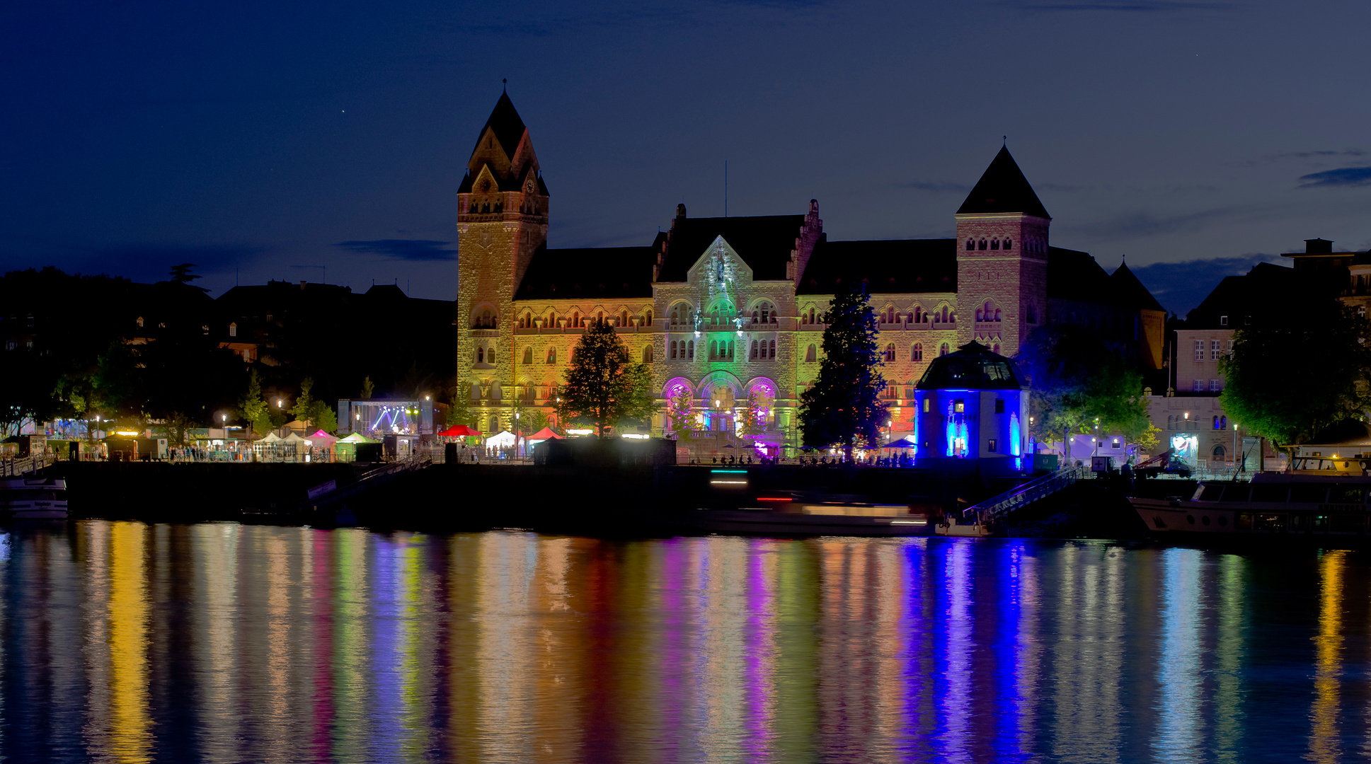 Koblenz, Bundesbehördenhaus, Pegelhäuschen