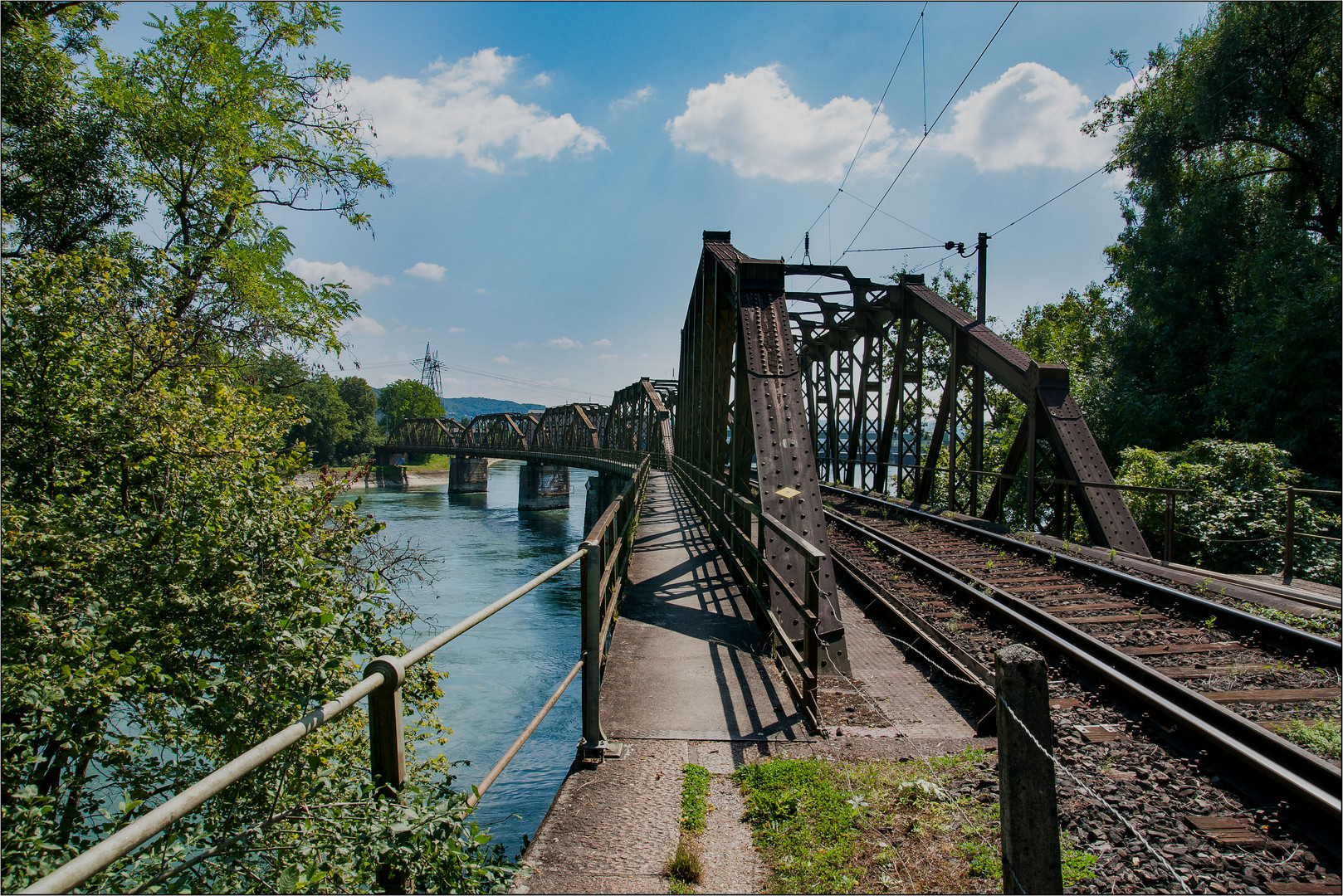 Koblenz, Eisenbahnbrücke über die Aare