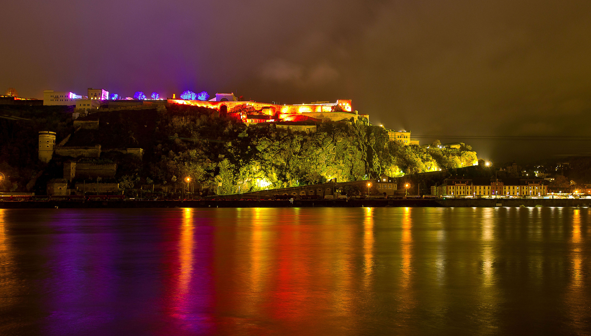 Koblenz, Festung Ehrenbreitstein, beleuchtet