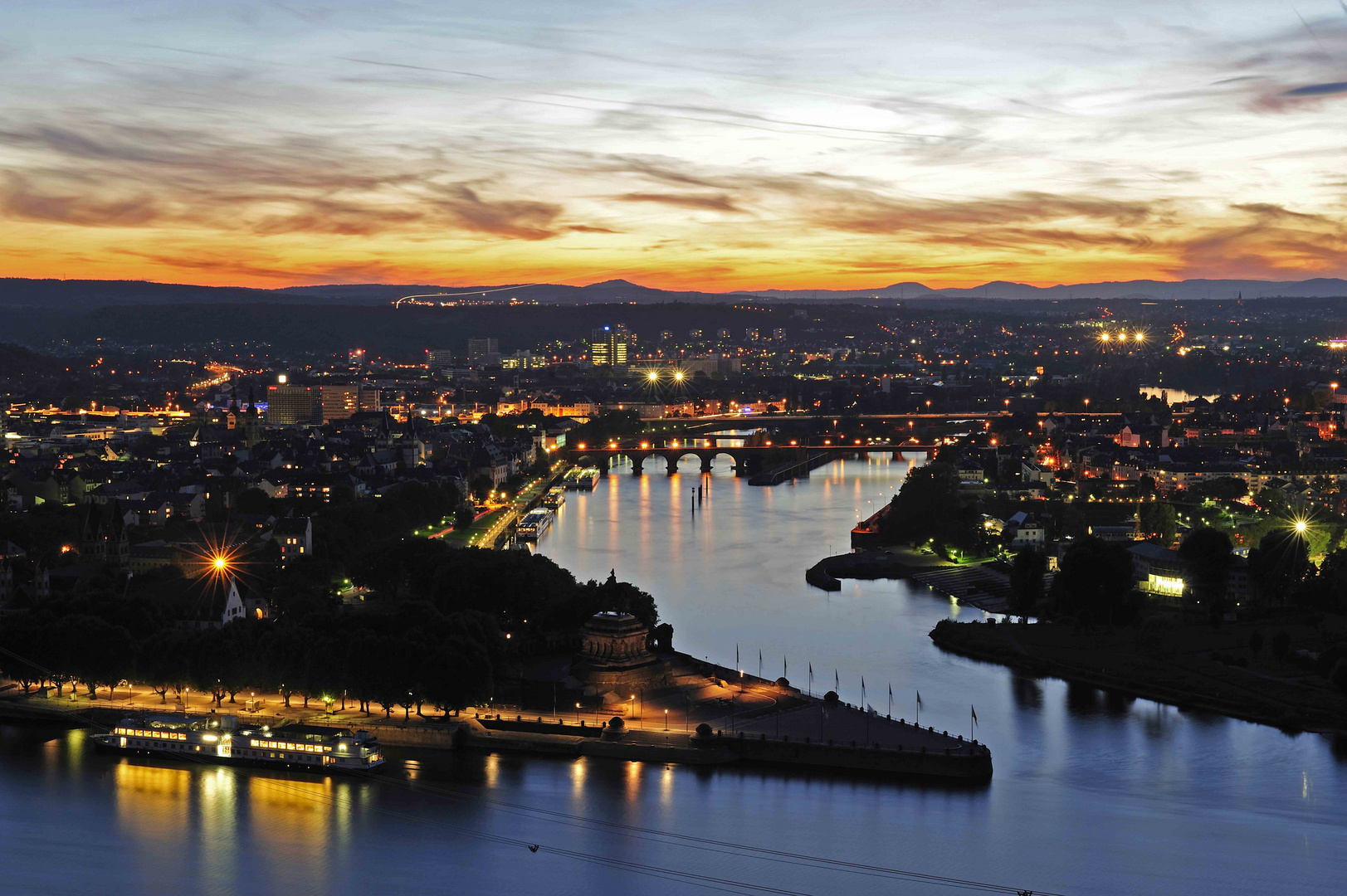 Koblenz im abendlichen Licht
