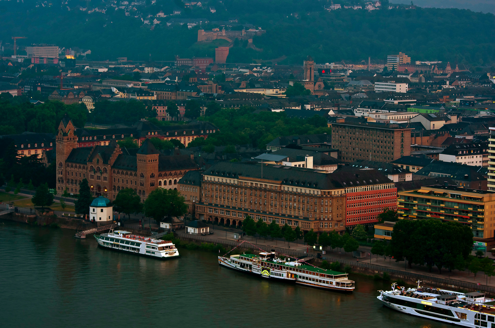 Koblenz, Regierungsgebäude, Koblenzer Hof, Konrad Adenauer Ufer