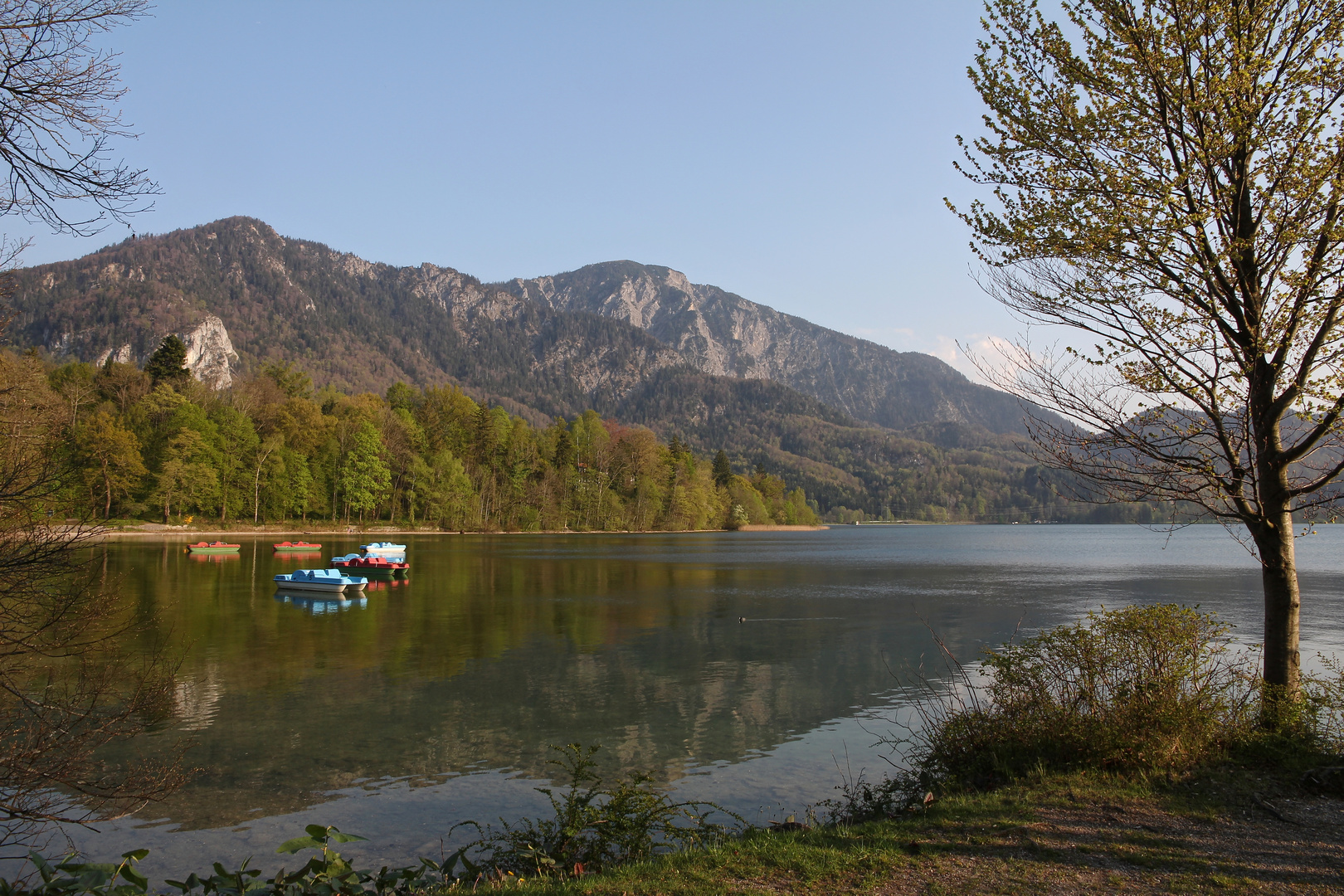 Kochelsee mit Heimgarten, vorne Am Stein? (8890_ji)