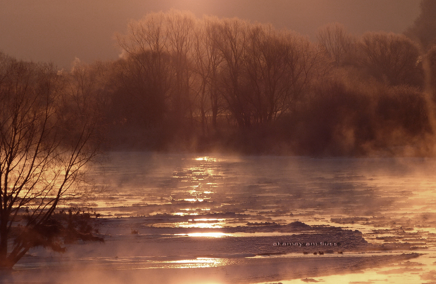 Kochende Weser am Morgen