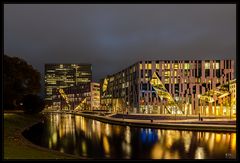 KÖ-Bogen in Düsseldorf bei Regen...