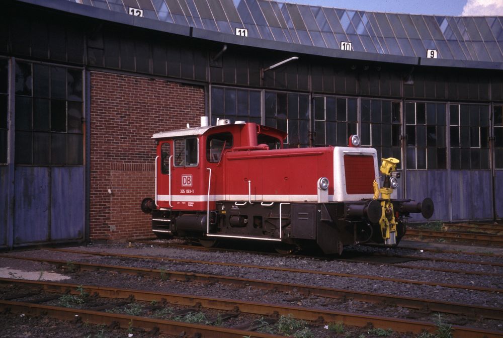 Köf III - 335 093-1 im BW Krefeld 1998