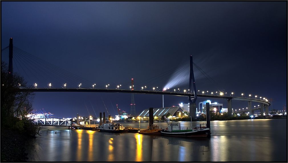 + Köhlbrand Brücke +