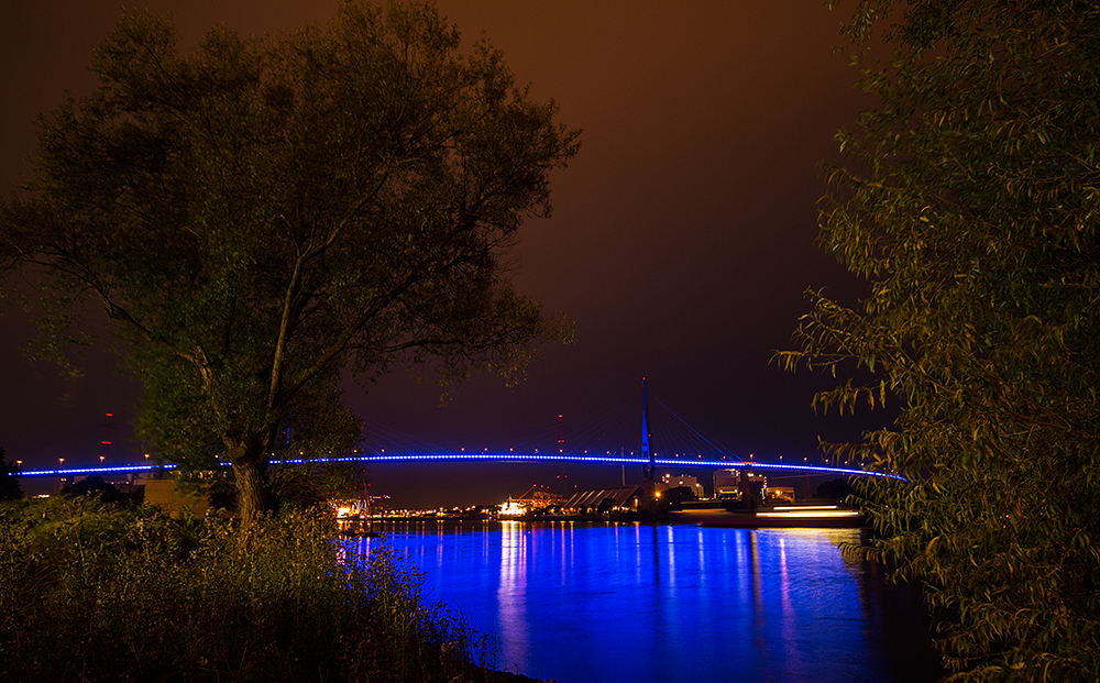 Köhlbrandbrücke