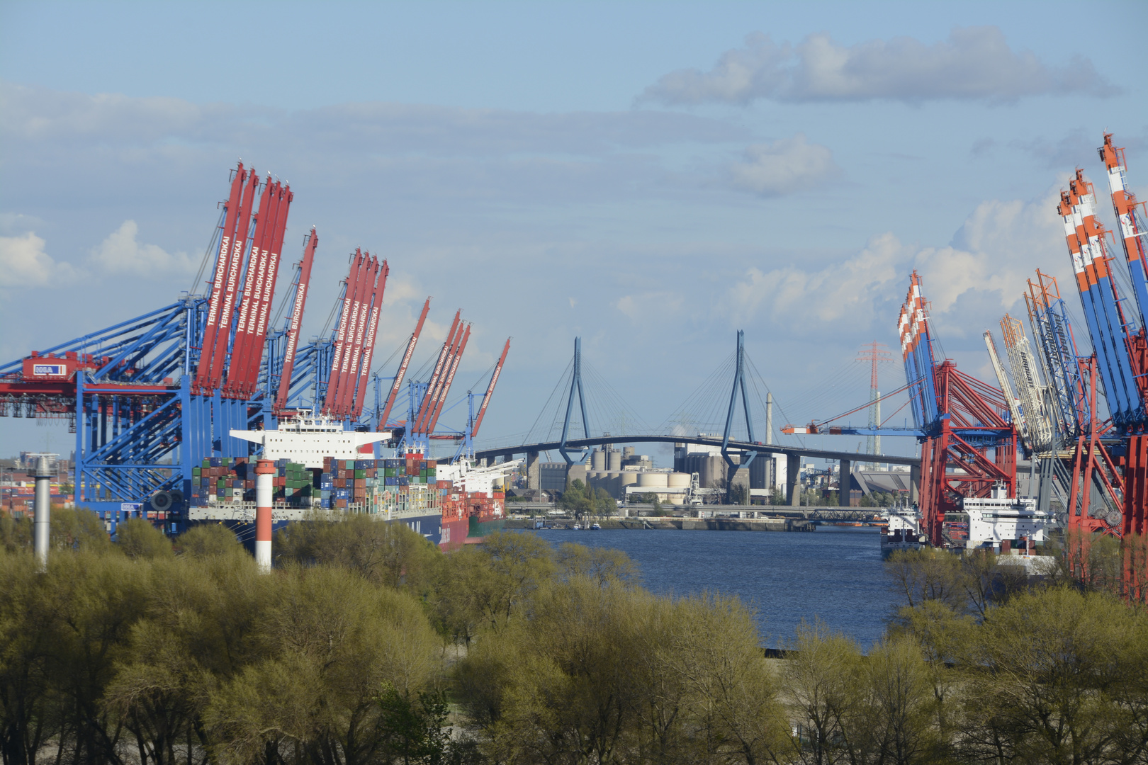 Köhlbrandbrücke