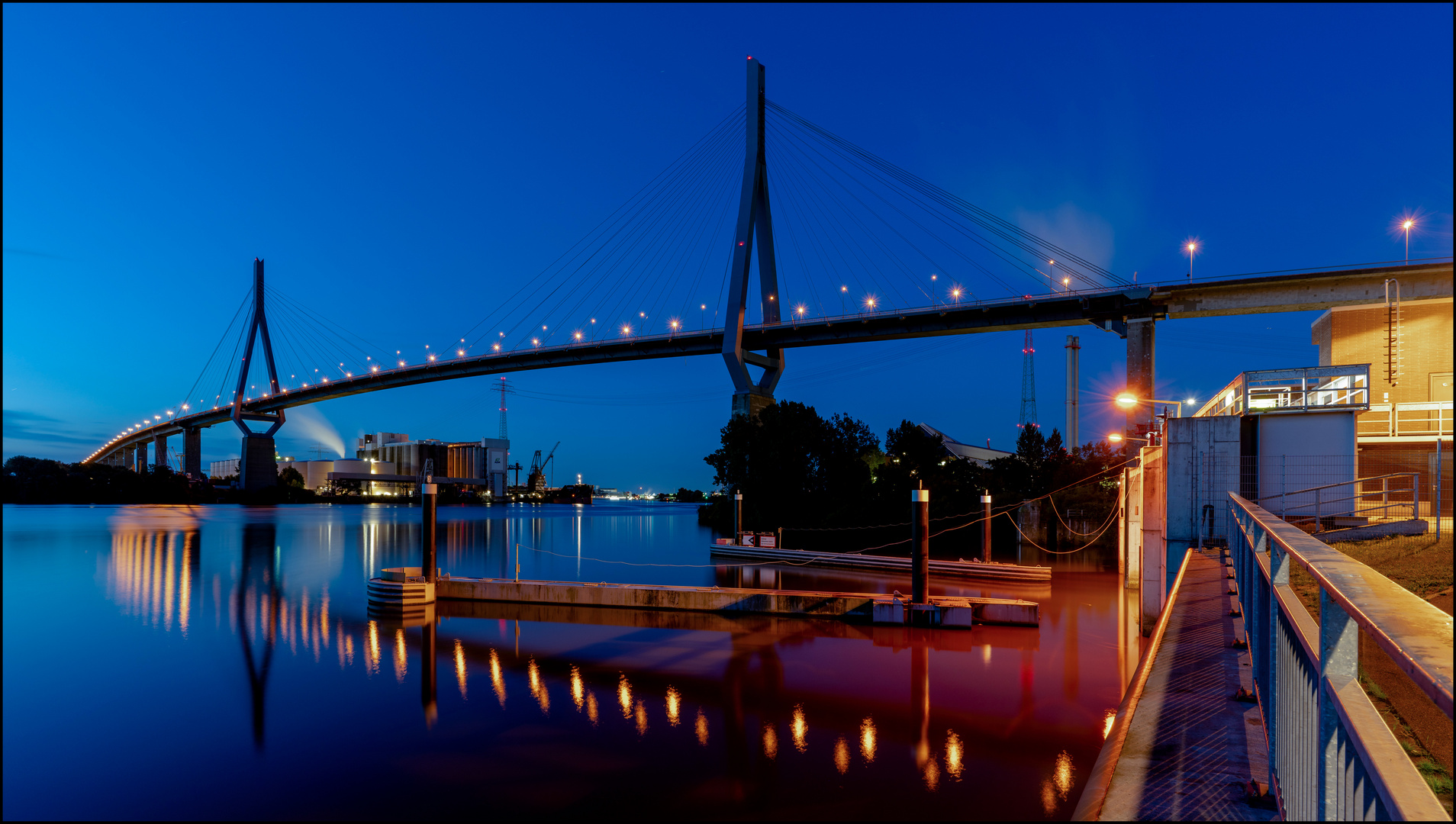 Köhlbrandbrücke am Morgen - 