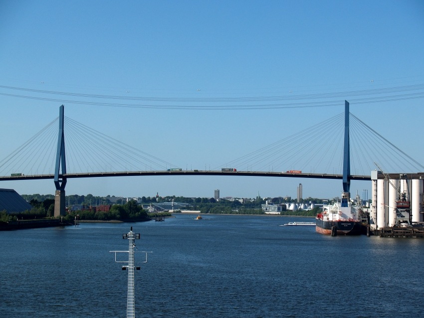 Köhlbrandbrücke angepeilt